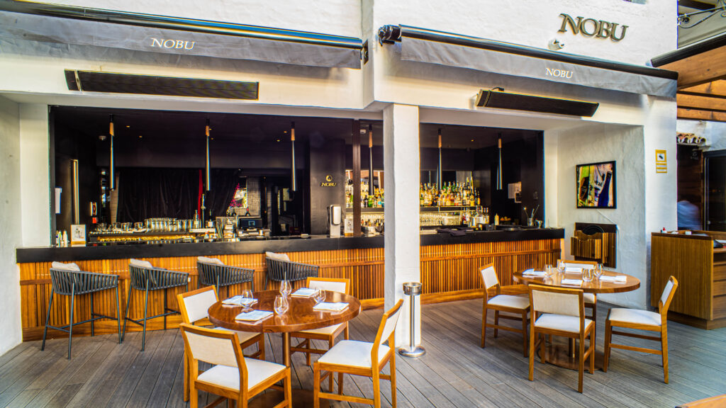 Reforma de restaurantes de lujo en Marbella - Nobu - Puente Romano - AM Construcciones
