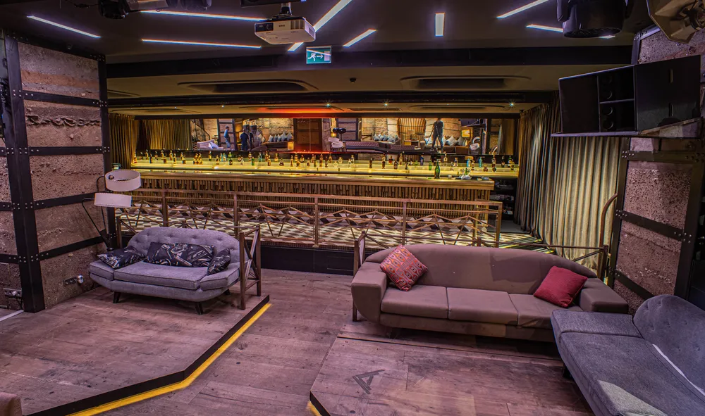 am_construcciones_proyectos_discoteca_puente_romano_empresa_de_construccion_en_marbella_10