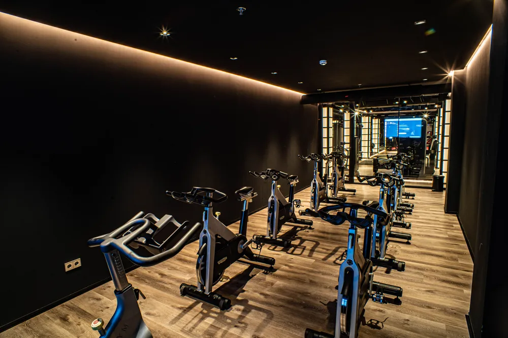 am_construcciones_proyectos_gimnasio_puente_romano_empresa_de_construccion_en_marbella_01
