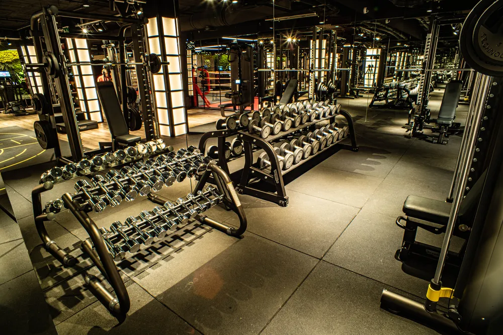 am_construcciones_proyectos_gimnasio_puente_romano_empresa_de_construccion_en_marbella_04